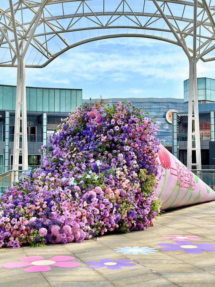 青岛西海岸新区嘉年华海信广场village