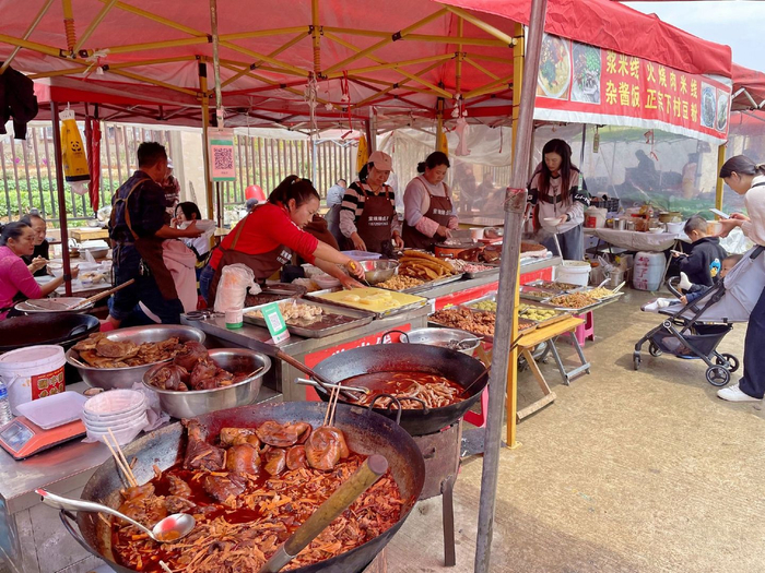 生生不息的农民街