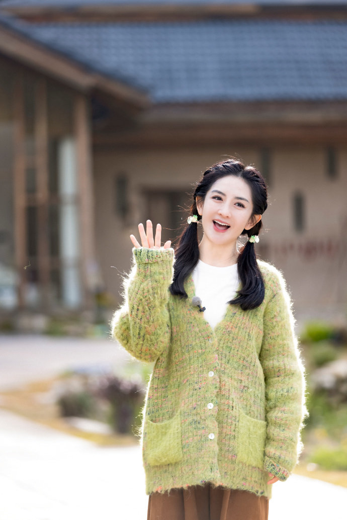 谢娜生日照 又是一年好时光,岁岁年年,愿你开心如初!