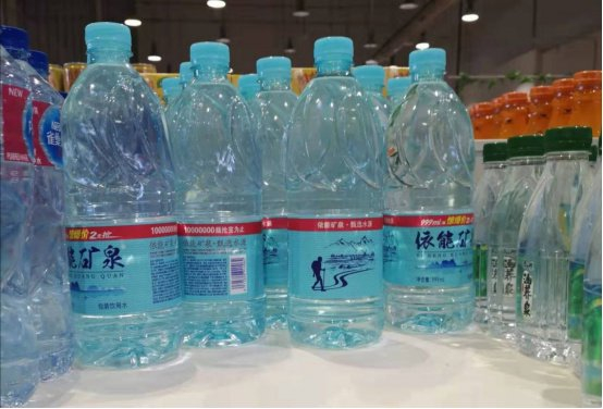 力压农夫怡宝东北矿泉水又出圈