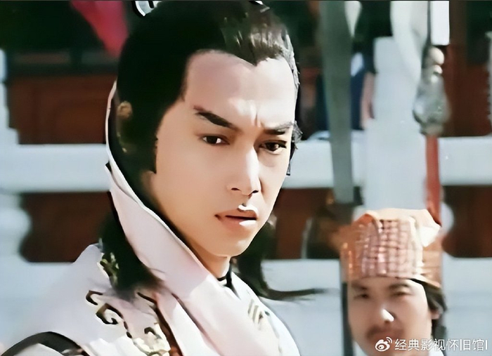 没贵气别尬演！七版“慕容复”排名：修庆第三，97版却不是第一|天龙八部|宗峰岩|吴樾|张国强|气质_新浪新闻