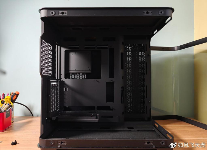 背插技术引领潮流?微星新品机箱 主板震撼评测!