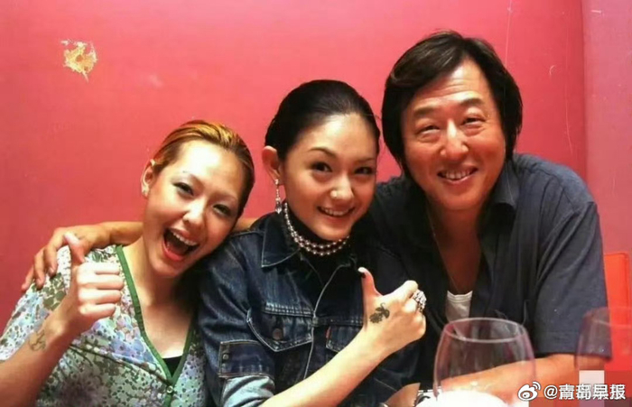 “综艺教父”王伟忠在专栏分享对大S的想念…|王伟忠|徐熙媛|教父_新浪新闻
