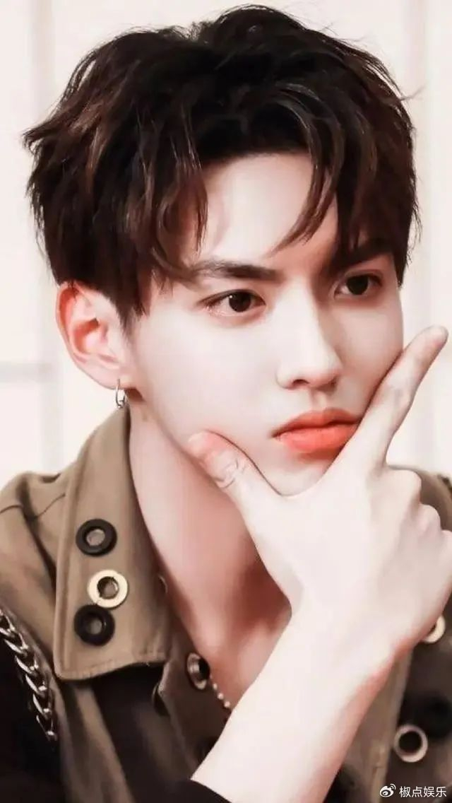 吴亦凡,突然冲上热搜!他是如何从顶流明星沦落到阶下囚的?|吴亦凡|阶