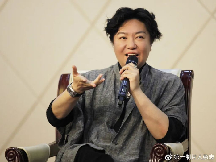 其实第三位写田沁鑫导演未必合理,也许她应该第二位,但暂且就第三位吧