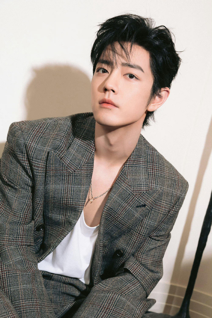 肖战饰演的肖春生哭戏镜头有一颗好大的珍珠泪啊