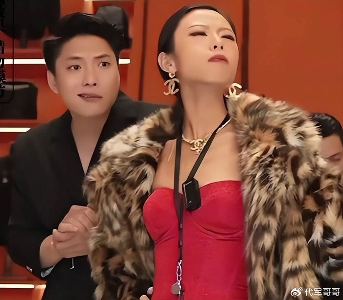 “大佬”落幕！300万粉丝网红澳门COCO姐被禁言，到底是因为啥？|虚假宣传|直播间|澳门