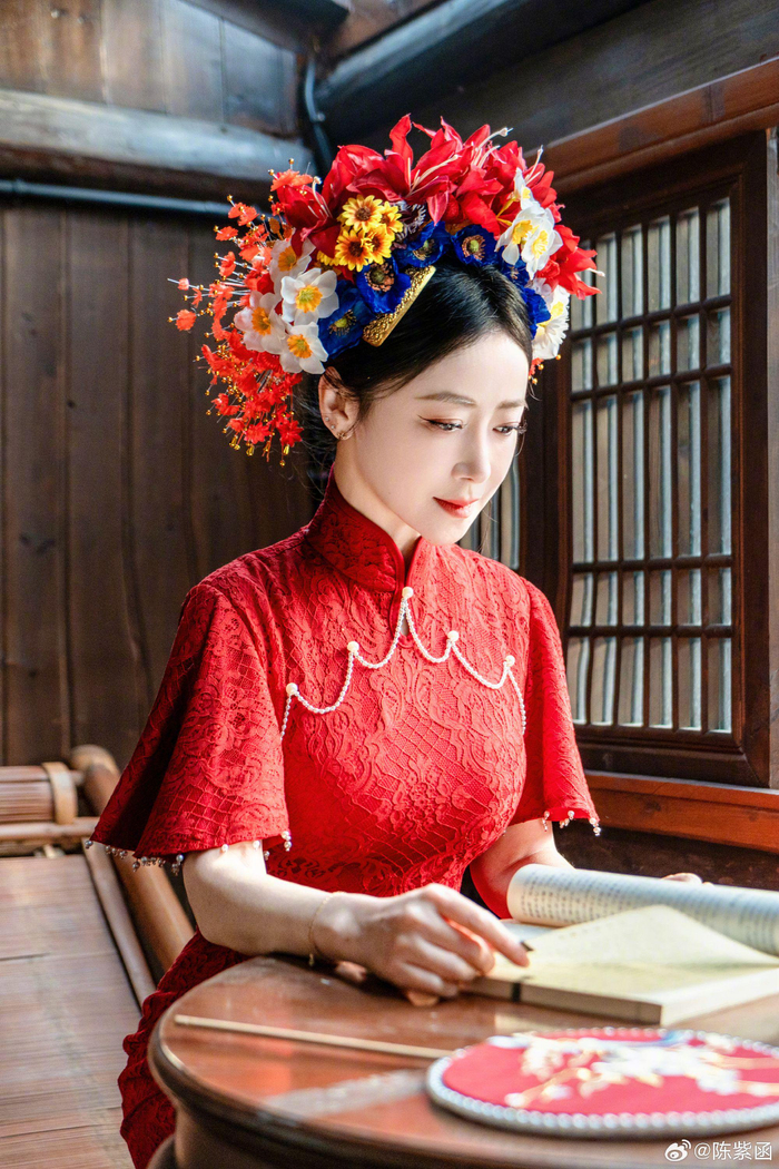 陈紫函簪花妆好美这姐姐从我小时候她就长这个样子