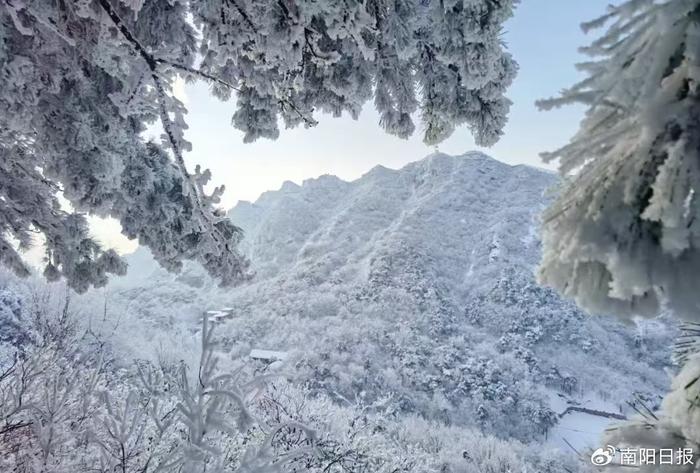 方城七峰山雪景图片图片