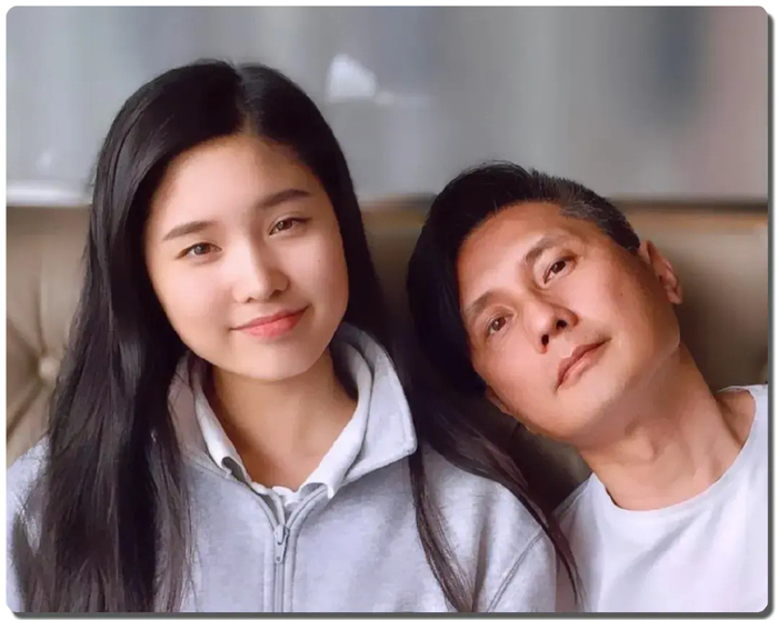 对话|包小柏|田川|声纹_新浪新闻