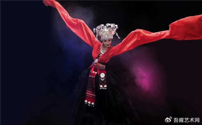 中国歌舞编导夏冰苗舞剧照蝶舞翩翩龙行龘龘