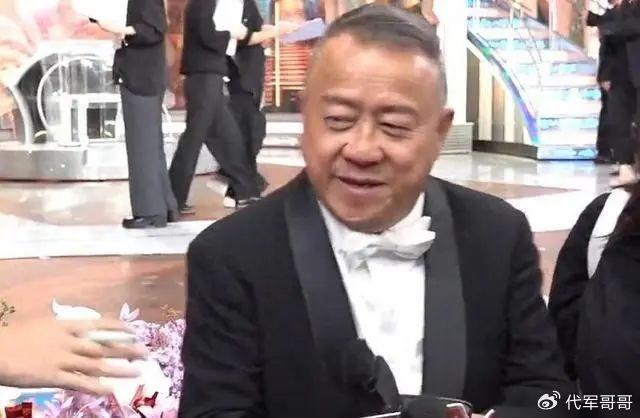 事实证明,71岁的曾志伟,已经走上了一条"不归路"