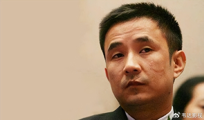 王永红：公司破产欠800亿，套61亿携女明星出逃，亲爹去世都不回|房地产|韩熙庭|商业|父亲|企业家_新浪新闻
