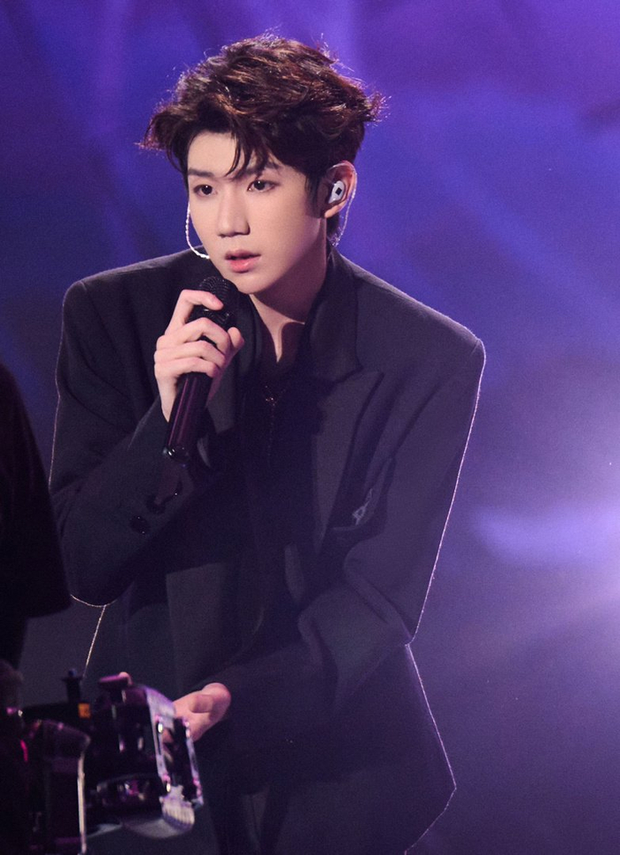 提名@tfboys-王源 的客厅狂欢巡演!