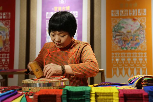 过门笺:门楣上的中国年味