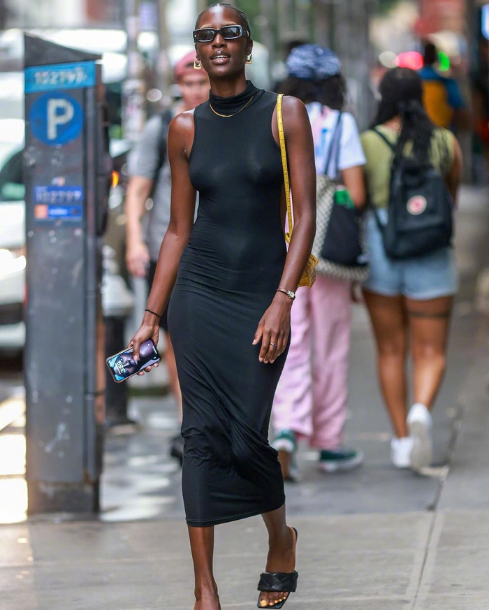 纽约曼哈顿的最新潮人街拍每个人都有自己的时尚态度