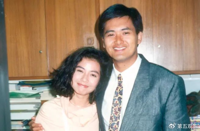 钟楚红急流勇退的真相 东方梦露|秋天的童话|钟楚红|周润发_新浪新闻