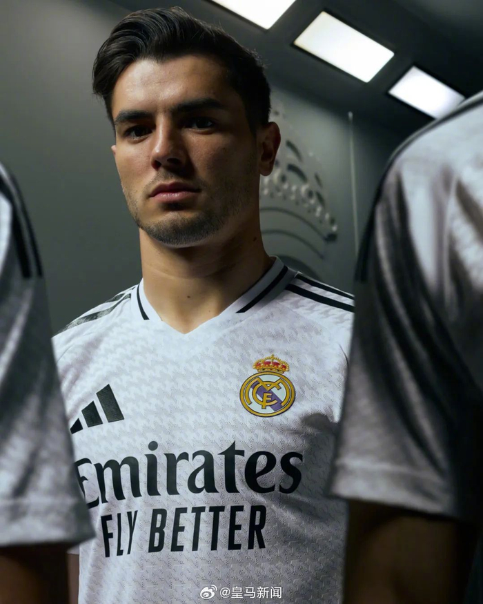 皇马新赛季球衣揭晓! 678/ 9官方!皇马新赛季球衣揭晓!