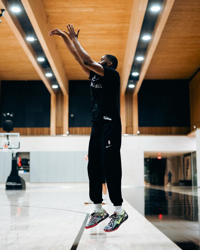 马刺球员布兰纳姆近期训练组图