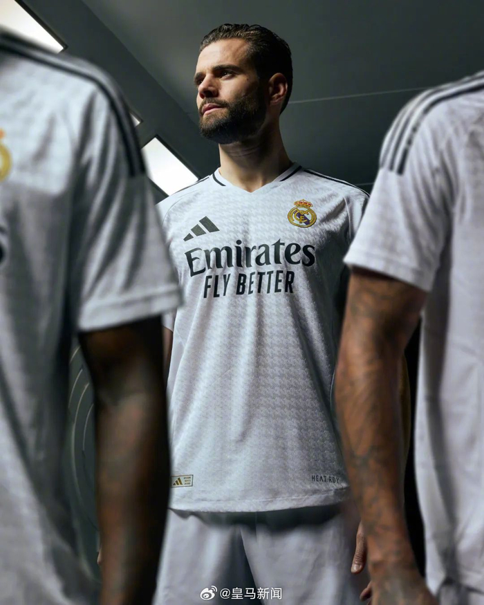 1/ 9官方!皇马新赛季球衣揭晓! 672/ 9官方!皇马新赛季球衣揭晓!