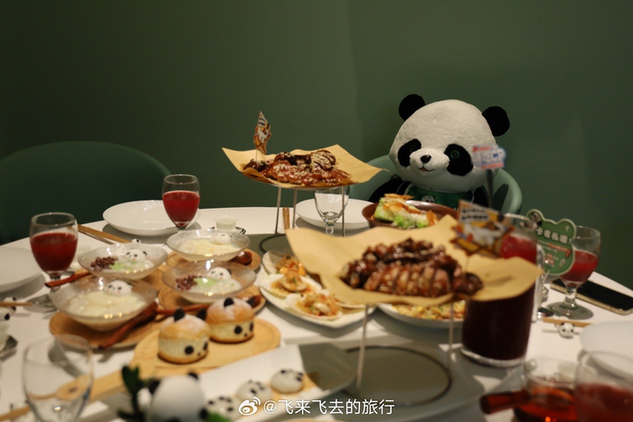 适逢六一儿童节,儿童亲子菜单更是大小朋友都会爱,快来眉州东坡和熊猫