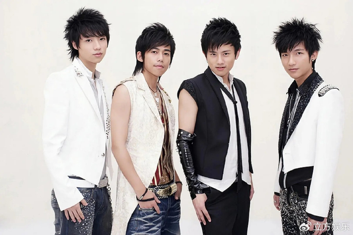 张杰魏晨苏醒陈楚生07年写真曝光 非主流发型吸睛|陈楚生|魏晨|张杰