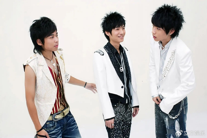 张杰魏晨苏醒陈楚生07年写真曝光 非主流发型吸睛|陈楚生|魏晨|张杰