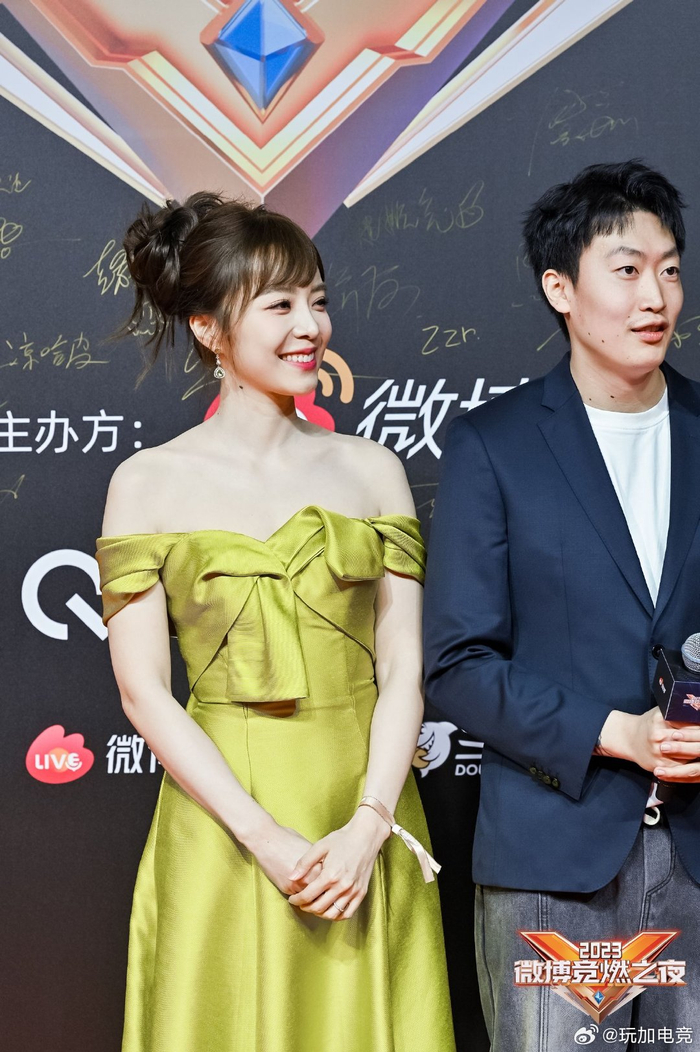 4/ 4@管泽元 @余霜yscandice @解说米勒 红毯返图  67