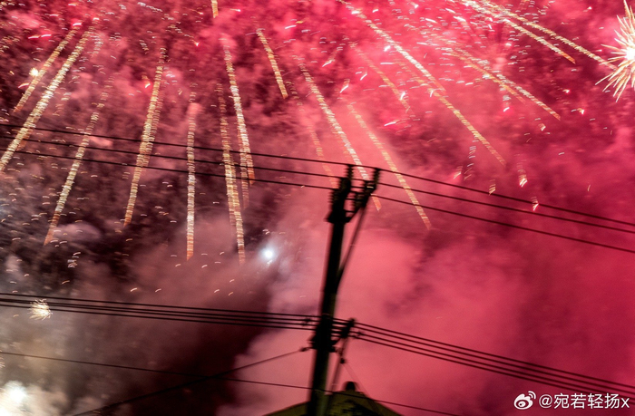 网友宛若轻扬x投稿花火