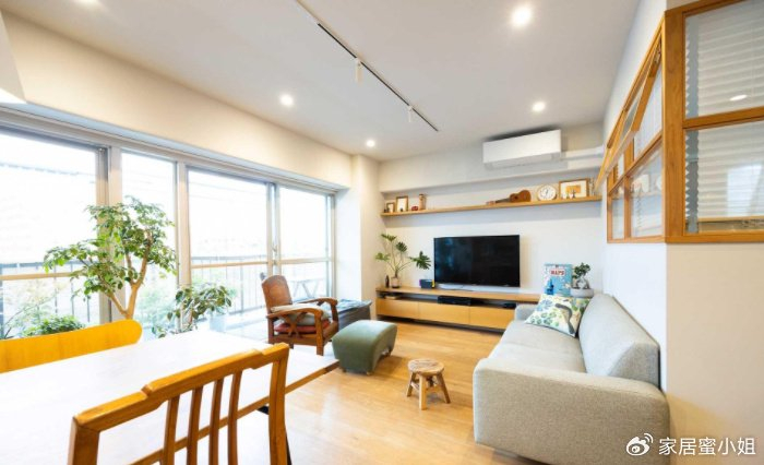 实名羡慕!一家三口住60㎡的家,日式风装修,全屋简洁温馨