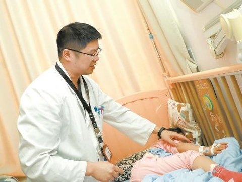 孩子身上有红斑疙瘩，别盲目“等它消”