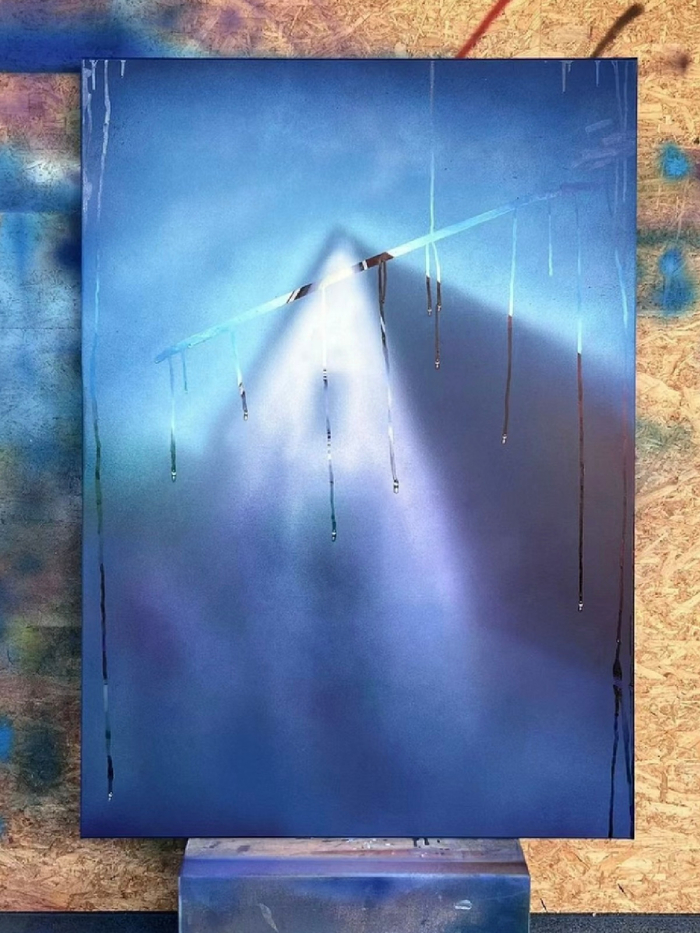 第一眼还以为是起雾的窗户什么