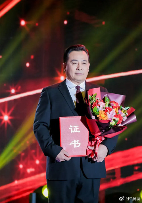 "最美雄安建设者"事迹选刊(一)|雄安|杨忠|建设者_新浪新闻