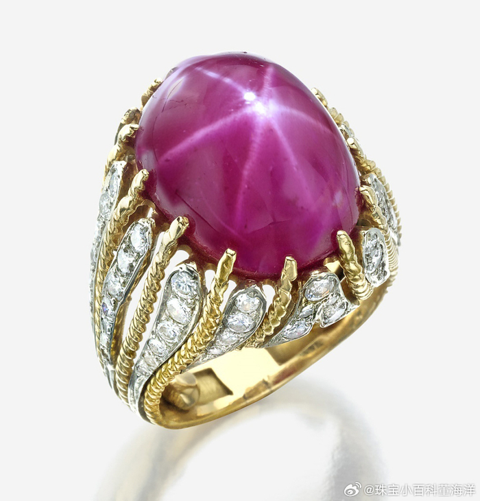 本月生辰石排面星光红宝石在高级珠宝中的应用