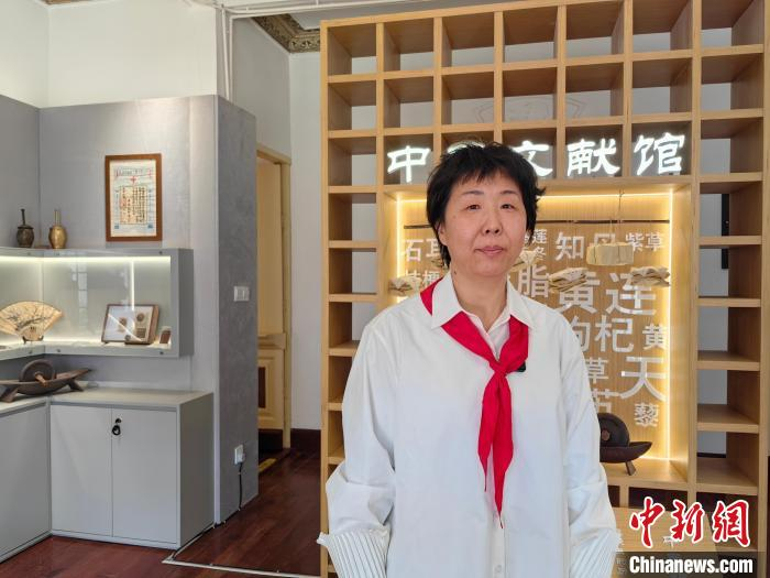青少年古镇开启体验之旅:感受海派中医传承与创新