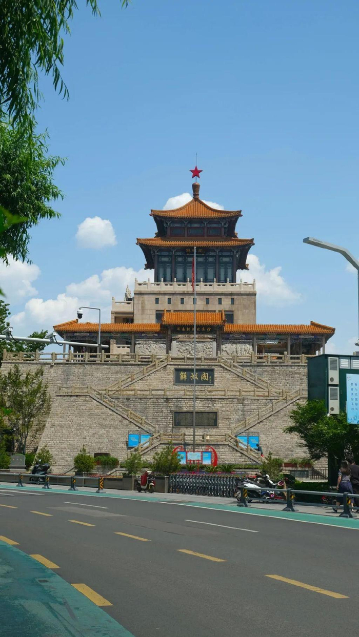 收好这份攻略!在济南赏绝美夜景,吃热辣美食.周末就出发!