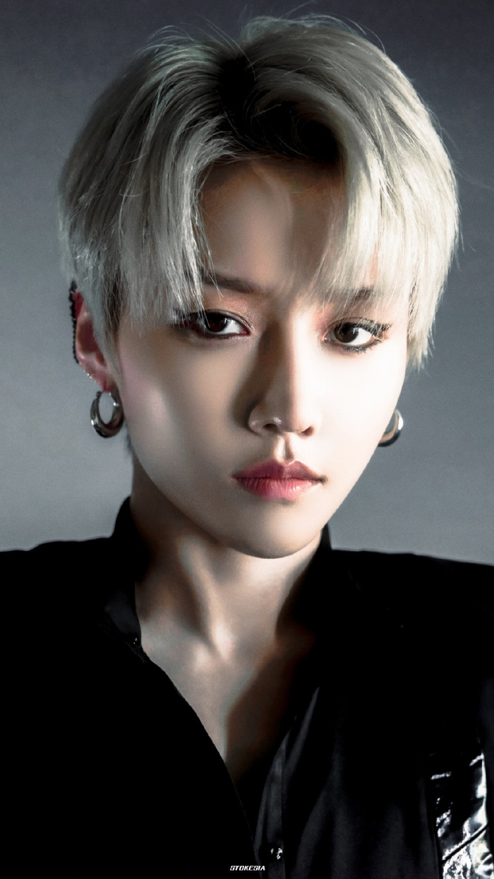 刘雨昕丨神秘夜行者__财经头条