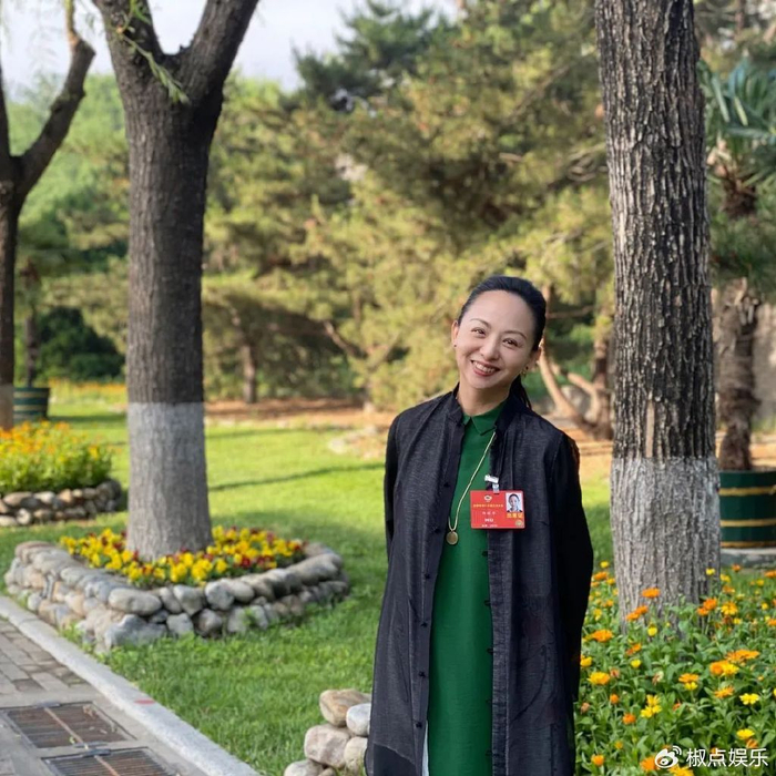 《千手观音》走红,拒嫁富商的聋哑女孩,如今她后悔了吗|邰丽华|千手