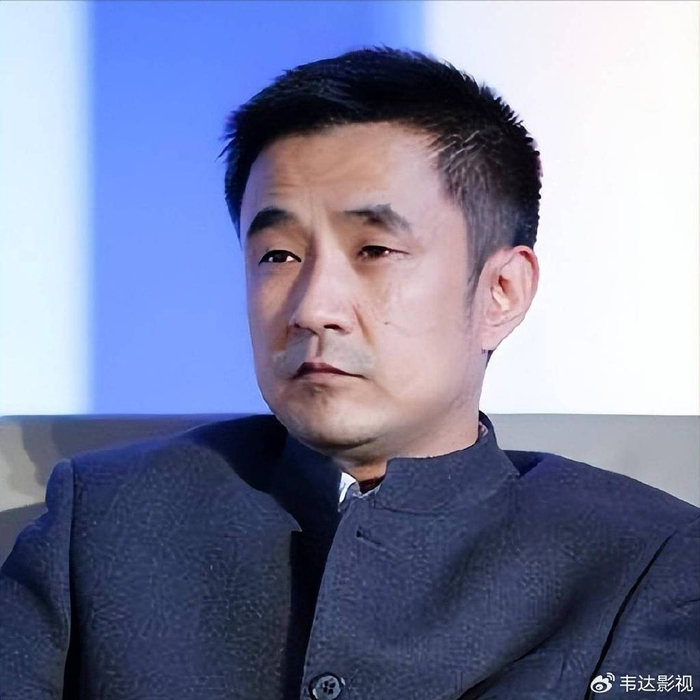 王永红：公司破产欠800亿，套61亿携女明星出逃，亲爹去世都不回|房地产|韩熙庭|商业|父亲|企业家_新浪新闻