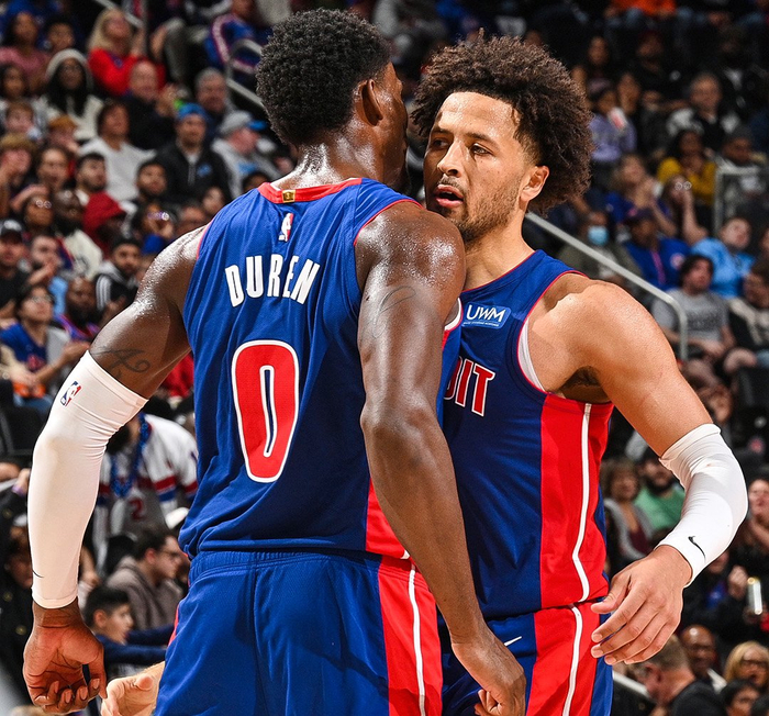 弱弱的问一句有人注意到活塞队么