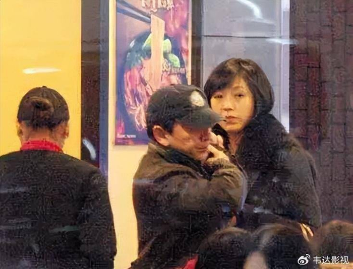 74岁智残哥哥至今未婚,他养了哥哥一辈子不离不弃|水均益|大哥|王君