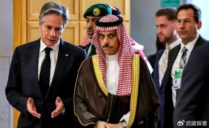 刚刚沙特王储被刺身亡图片