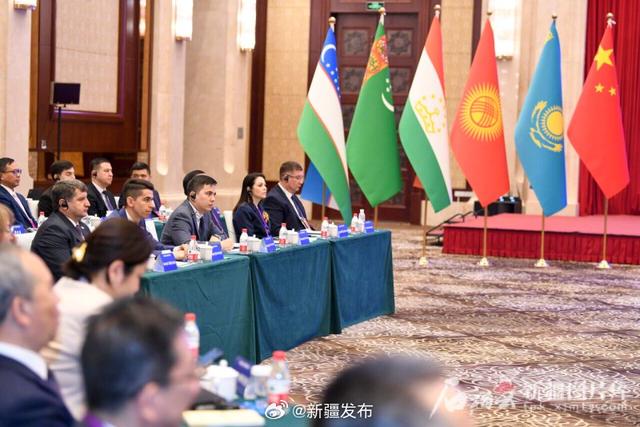 图集丨首届中国—中亚教育部长会议在乌鲁木齐召开