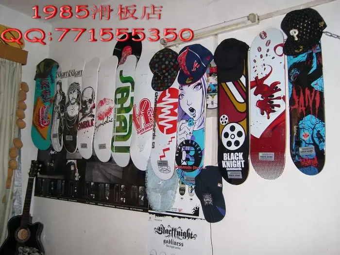 作为一种舶来品,滑板直到20世纪90年代前后才进入中国.