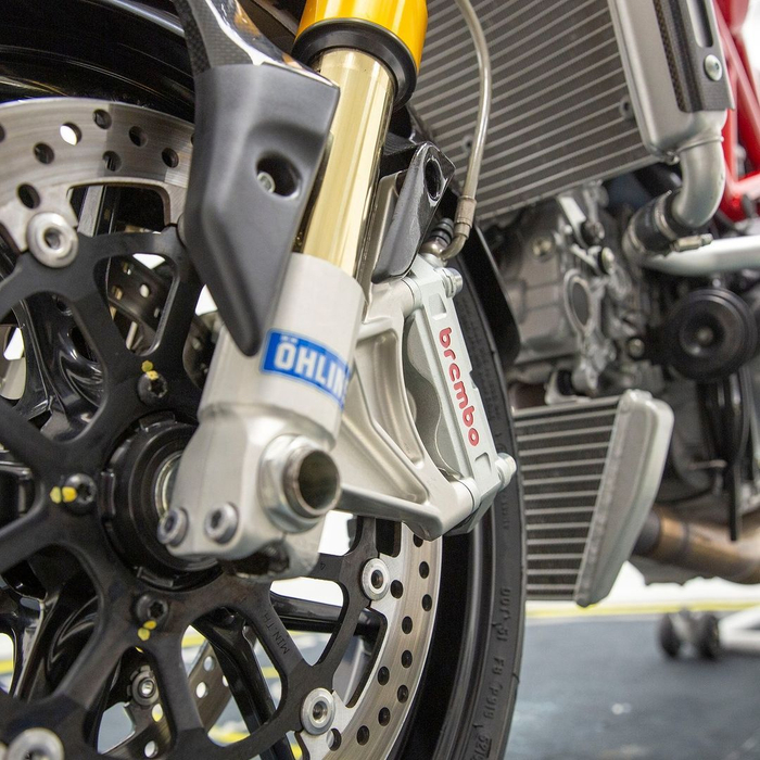 美图赏析丨杜卡迪monsters4rstestastretta