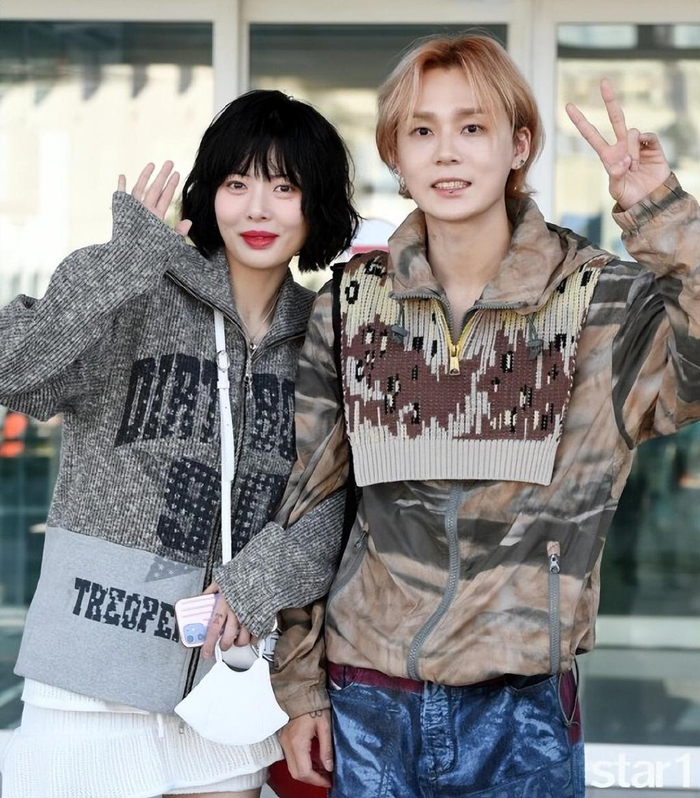 泫雅的爱情故事,从金晓钟到龙俊亨,网友们也从支持变成了反对