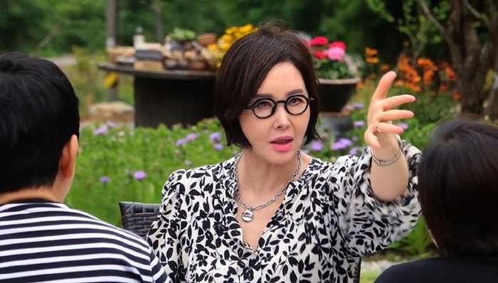 韩国女星称因为我擅长说脏话所以获得了大钟奖最佳女配角奖