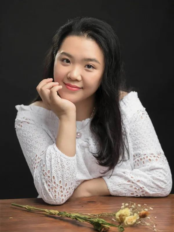 《姹紫嫣红》张子嫣个展即将在桥艺术空间开幕|姹紫