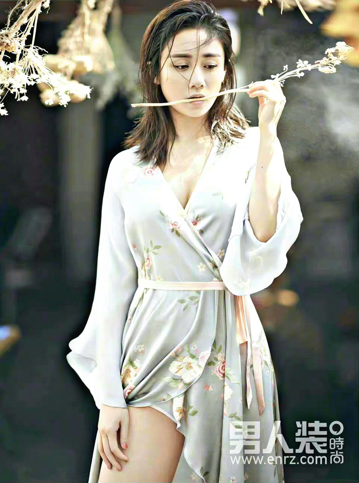 刘芸《男人装》__财经头条