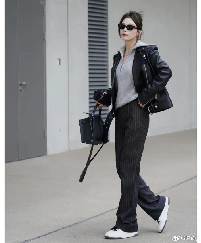 26套秋冬高级感皮衣搭配,时髦又好看|棕色|复古|牛仔裤_新浪新闻